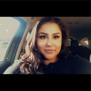 Meet your Posher, Noemi